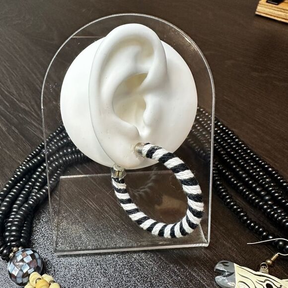 Statement zebra bib-style necklace and two sets of earrings bundle!! - Picture 13 of 16